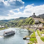 Mosel Village Θέρετρο
