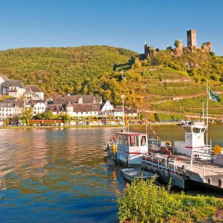 Mosel Village Ellenz-Poltersdorf