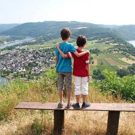 Mosel Village *