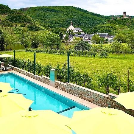 Mosel Village *
